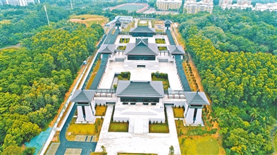 南漢二陵包括德陵和康陵于2003年～2004年發(fā)掘，被評(píng)為2004年度中國(guó)十大考古新發(fā)現(xiàn)，2006年被國(guó)務(wù)院公布為全國(guó)重點(diǎn)保護(hù)單位。2011年被列入廣東省首批大遺址名單，是廣州市最重要的歷史文化遺產(chǎn)之一，南漢二陵在發(fā)掘結(jié)束后進(jìn)行原址保護(hù)。南漢二陵博物館是經(jīng)已故考古學(xué)家麥英豪倡議，廣州市人民政府2012年決定立項(xiàng)建設(shè)的專題博物館，被列為廣州市“十二五”重點(diǎn)文化建設(shè)項(xiàng)目之一。工程總投資約3．28億元，占地面積約9公頃，總建筑面積21800平方米。