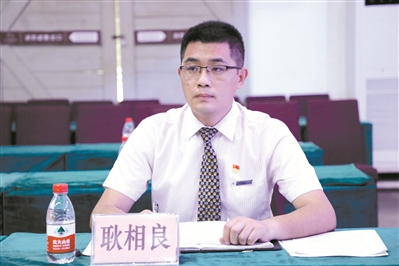 耿相良：廣州珠江物業(yè)酒店管理有限公司“珠江管理抗疫志愿隊(duì)”代表