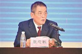全國人大代表、廣州市工商聯(lián)主席、金發(fā)科技股份有限公司董事長袁志敏：建議政府鼓勵“試錯” 助民企恢復(fù)“造血”功能