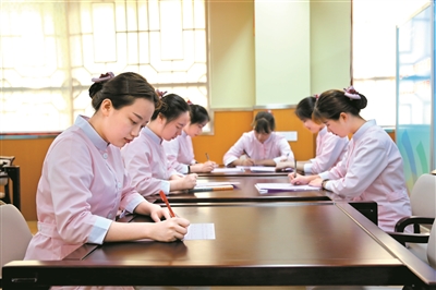 預(yù)計今年底廣州20萬名家政服務(wù)員將納入平臺誠信登記管理