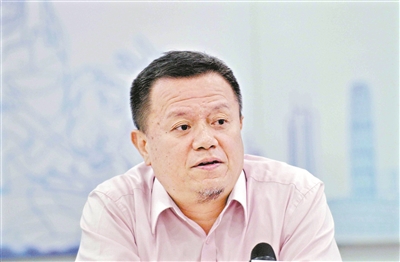 市人大代表、廣東格致能源科技有限公司董事長蔡清偉：扶持培育一批龍頭科技類企業(yè)