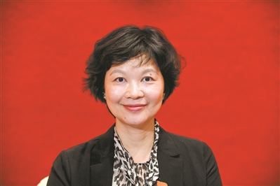 市人大代表、廣州市中僑聯(lián)合投資公司董事長陳少華：實現(xiàn)城市道路臨時泊位智能化升級