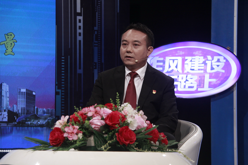 廣州市黃埔區(qū)區(qū)長做客作風(fēng)建設(shè)在路上