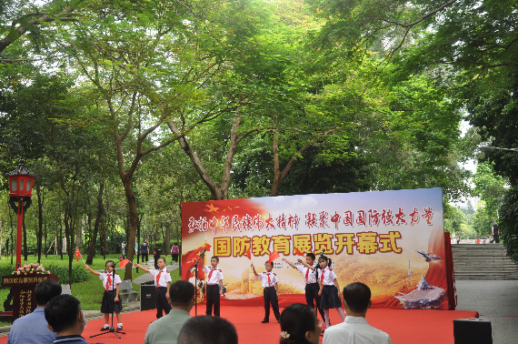 東川路小學(xué)演唱.JPG