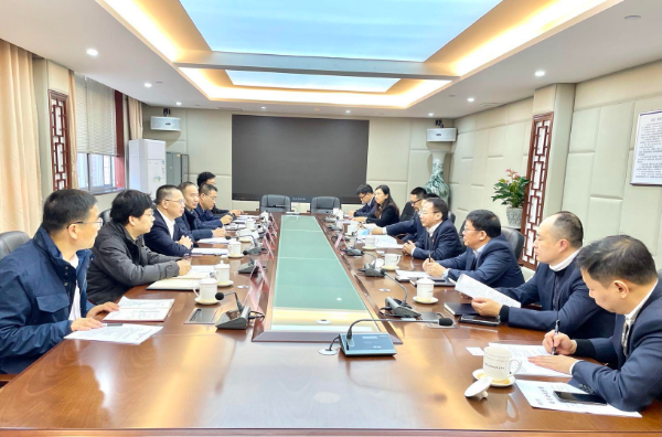 12月30日李海洲主任會見中國銀行廣東省分行副行長馮伯仲一行.jpg