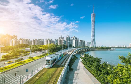 市人大代表建議關(guān)注教育、養(yǎng)老