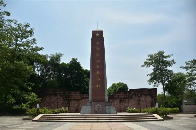 東江縱隊(duì)紀(jì)念廣場(chǎng)