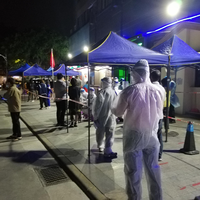 圖1：連夜支援社區(qū)抗疫工作.jpg