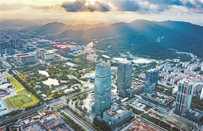 白云區(qū)：加快構(gòu)建“6+6”現(xiàn)代產(chǎn)業(yè)集群 奮力建設(shè)高質(zhì)量發(fā)展中心城區(qū)