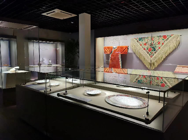 “百件文物讀廣州”展覽在廣州博物館開(kāi)幕