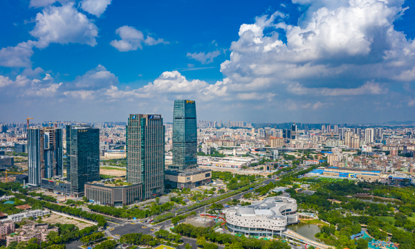 白云新城的城市天際線不斷“生長”1.png