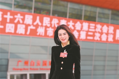 廣州市政協(xié)委員陳筱棠：改善社區(qū)康體設施和心理醫(yī)生配置