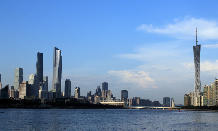 市人大代表楊志偉：讓獨居特困老人病有所醫(yī)