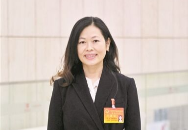 市人大代表梁麗珍：加快推進劃定電動自行車限行區(qū)域