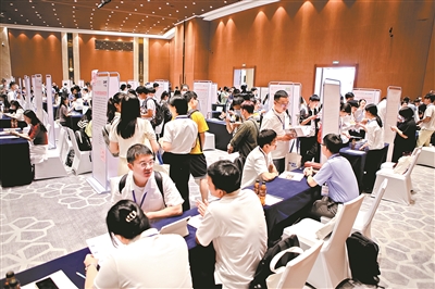 打造引才匯智 強磁場、快車道、生態(tài)圈
