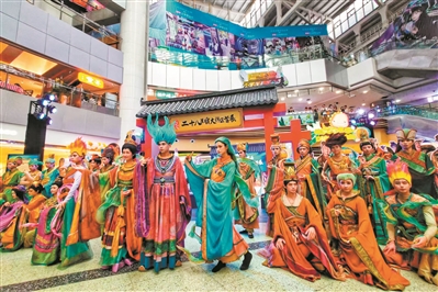 中秋假期新潮文旅體驗(yàn)受到年輕市民游客的歡迎