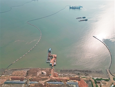 南沙港區(qū)國(guó)際通用碼頭建設(shè)全面提速