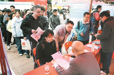 南沙2025春風(fēng)行動(dòng)（重點(diǎn)企業(yè)）招聘會(huì)舉行 引才措施誠意滿滿