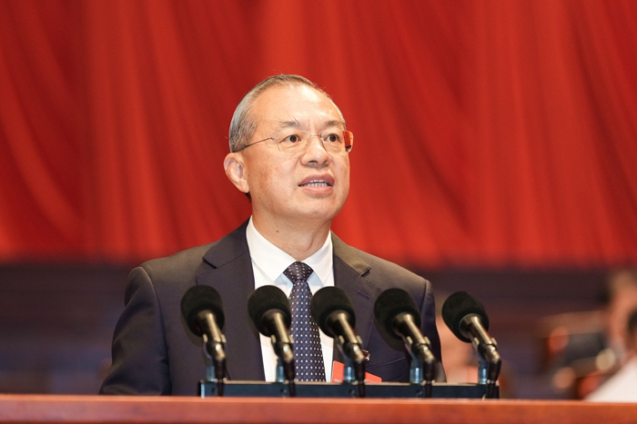李貽偉作政協(xié)第十四屆廣州市委員會常務(wù)委員會工作報(bào)告