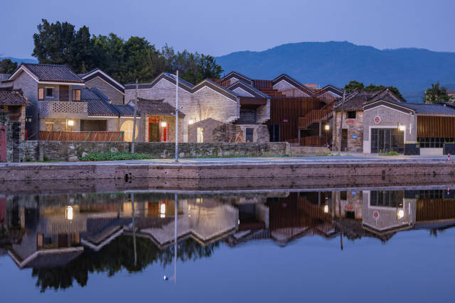 增城龍新村：村民上夜校，學(xué)生上“村晚”