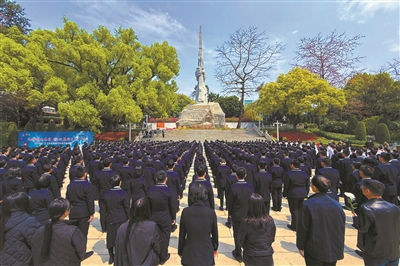 2025年廣州市中小學生清明祭英烈活動舉行