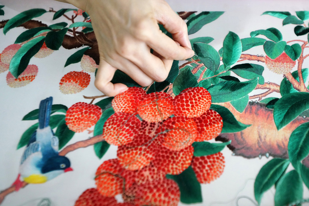 莫偉濃20220329廣繡非遺課程 繡進(jìn)校園 (5)