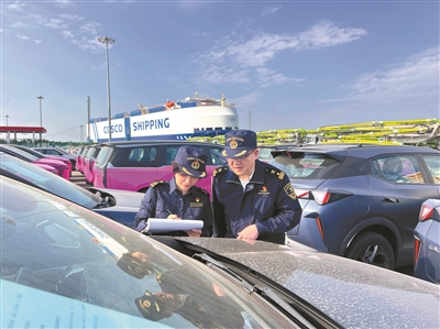 新春首航！“唐鴻”號滾裝船載3370輛國產車奔赴巴西