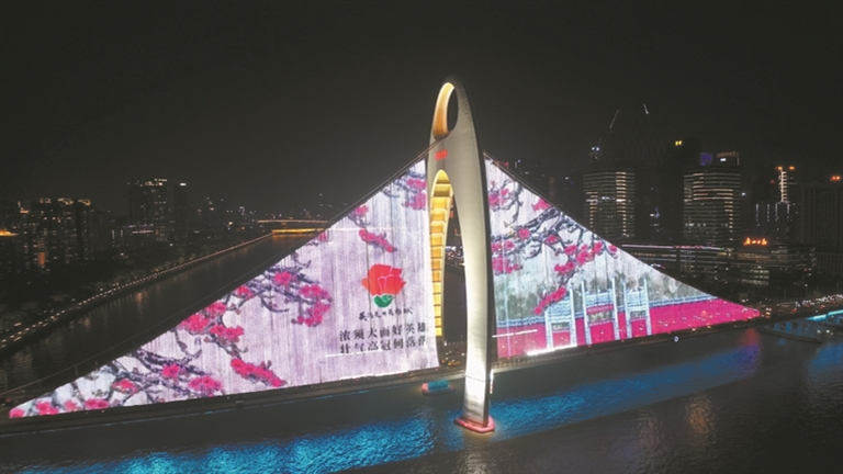 滿城木棉紅 璀璨英雄城