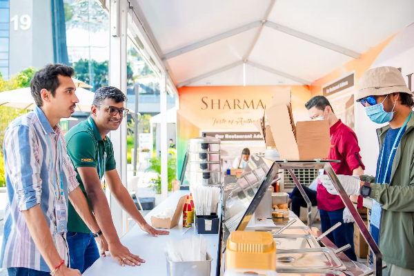 Guangzhou upgrades services to improve experience for overseas visitors at 139th Canton Fair