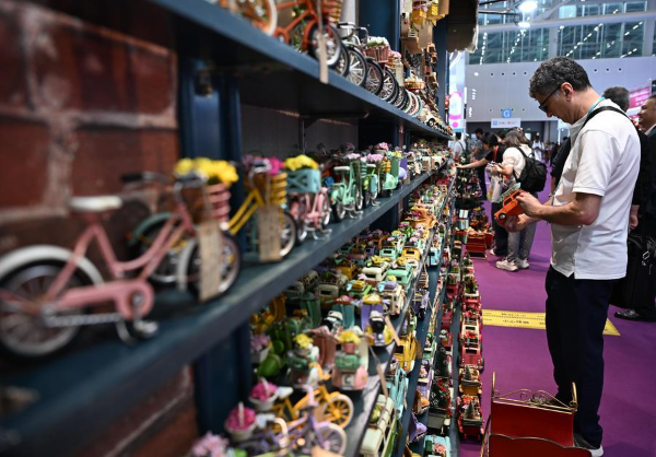 139th Canton Fair attracts 245,000 foreign buyers in first two phases